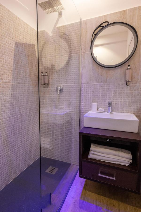 Lovely Rooms - Guest House Suites ทริจเจียโน ภายนอก รูปภาพ