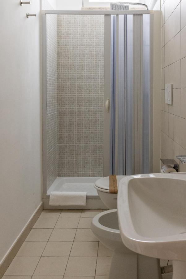 Lovely Rooms - Guest House Suites ทริจเจียโน ภายนอก รูปภาพ